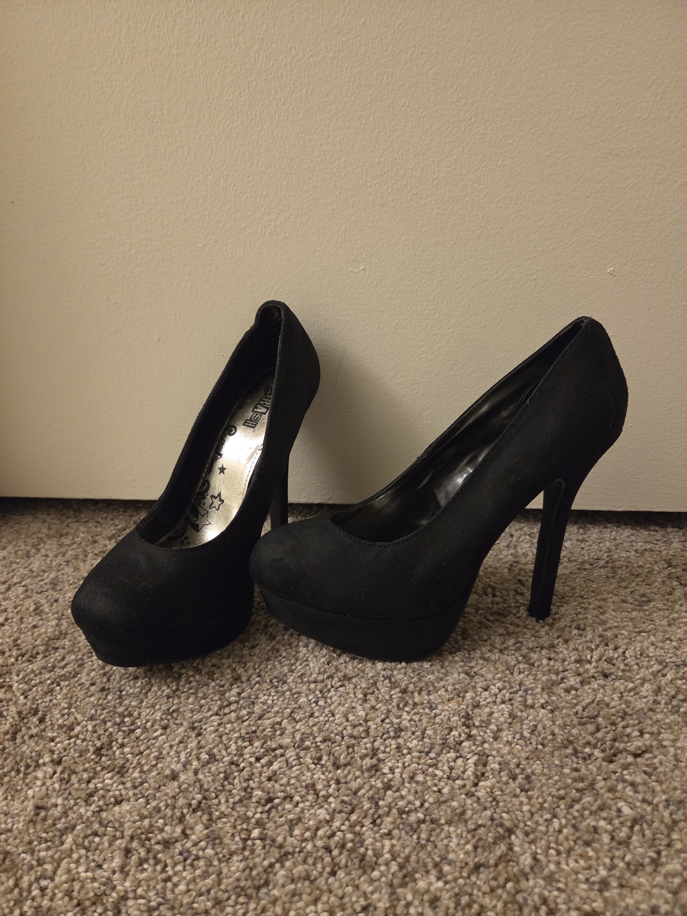 Brash Black Platform Stiletto Pumps